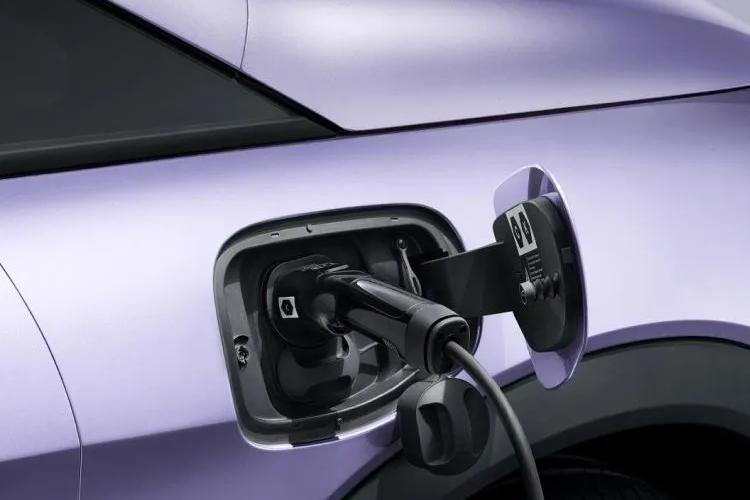 4078951 150kW Comfort 60.4kWh Auto