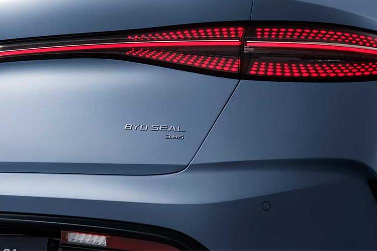 4078953 230kW Design 83kWh 4dr Auto