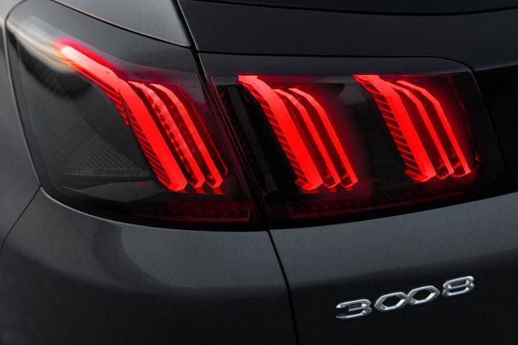 4062984 1.2 Hybrid 145 Allure Premium 5dr e-DSC6